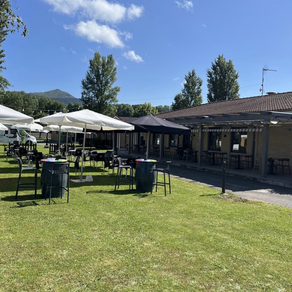 Terraza Camping Sella